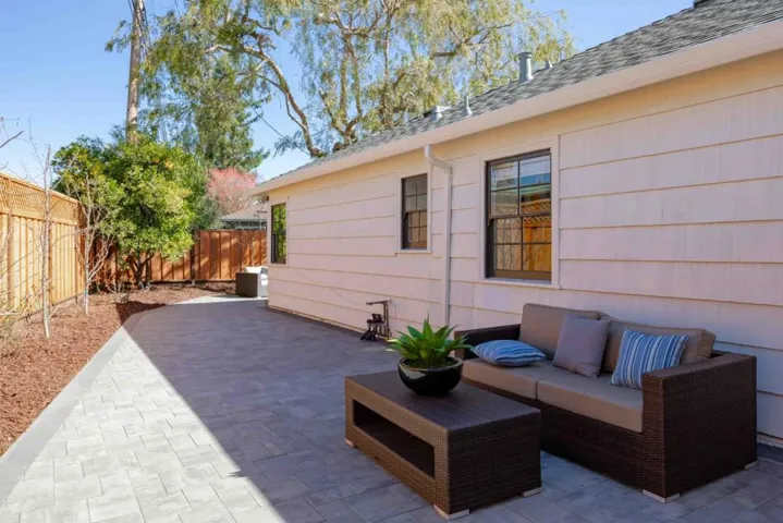 717 Garland Drive, Palo Alto, California 94303