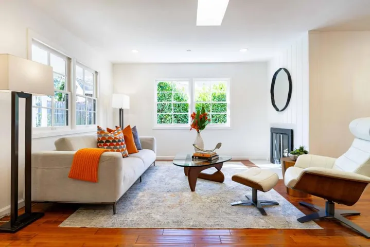 717 Garland Drive, Palo Alto, California 94303