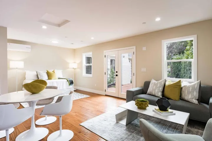 717 Garland Drive, Palo Alto, California 94303