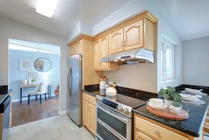 941 Rose Court, Santa Clara, California 95051