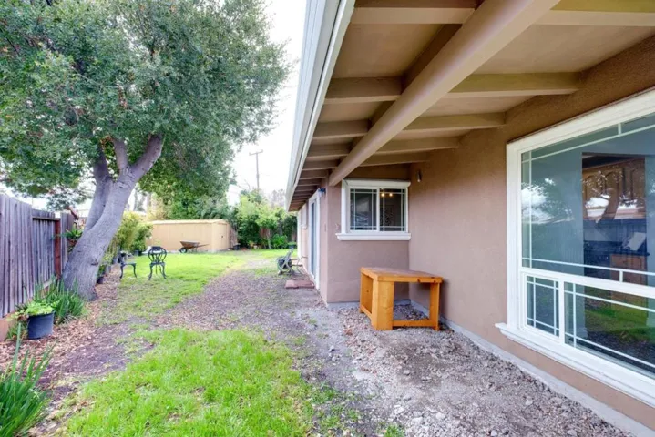 941 Rose Court, Santa Clara, California 95051