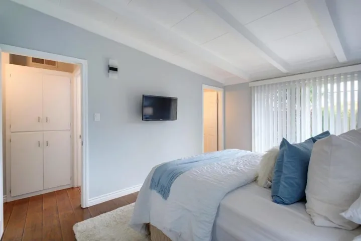 941 Rose Court, Santa Clara, California 95051