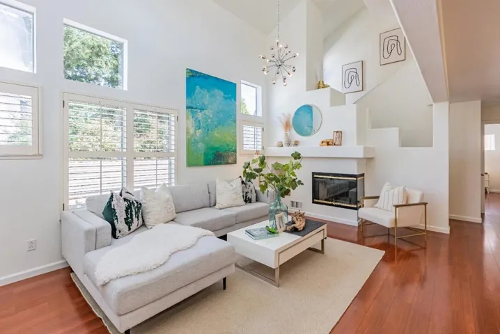 994 Alpine Terrace 4, Sunnyvale, California 94086