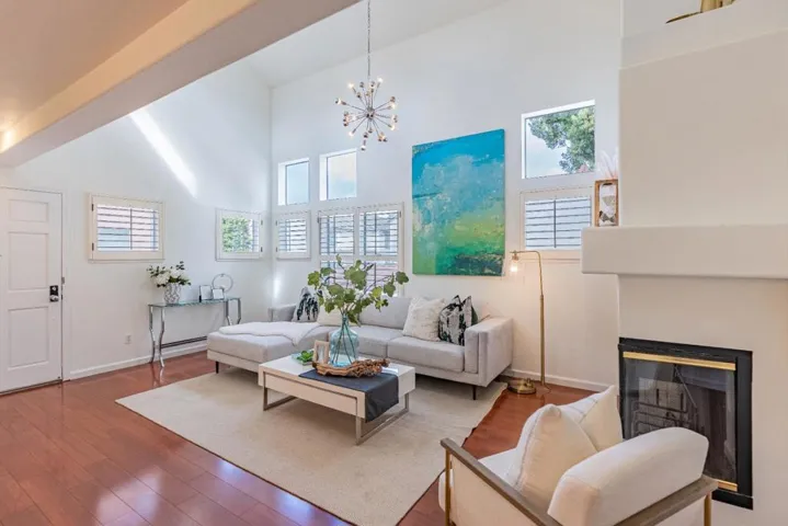 994 Alpine Terrace 4, Sunnyvale, California 94086