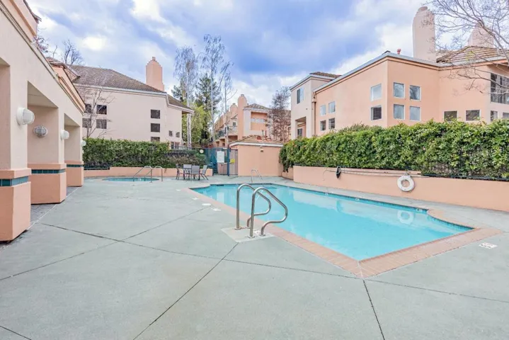 994 Alpine Terrace 4, Sunnyvale, California 94086