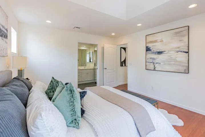 994 Alpine Terrace 4, Sunnyvale, California 94086