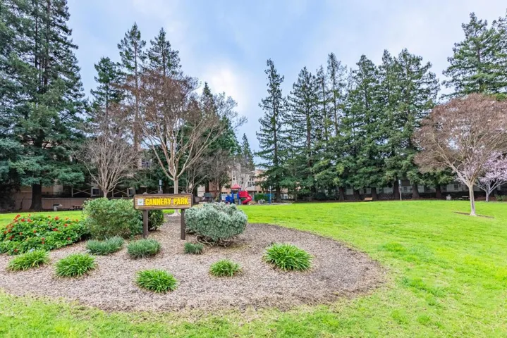 994 Alpine Terrace 4, Sunnyvale, California 94086