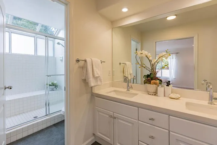 994 Alpine Terrace 4, Sunnyvale, California 94086