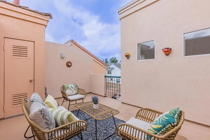 994 Alpine Terrace 4, Sunnyvale, California 94086