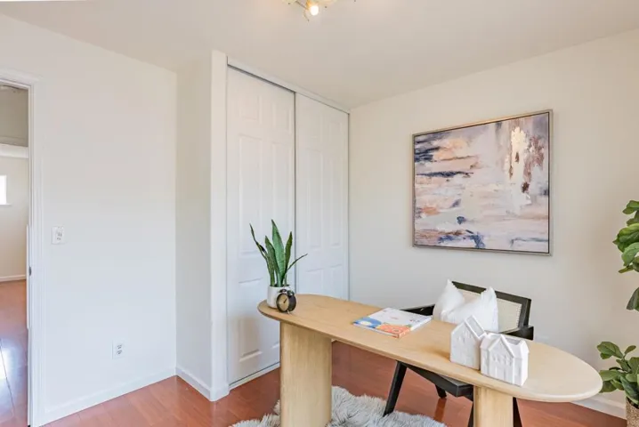 994 Alpine Terrace 4, Sunnyvale, California 94086