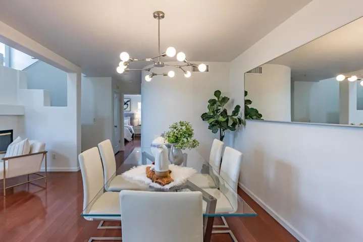 994 Alpine Terrace 4, Sunnyvale, California 94086