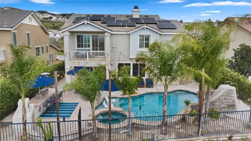 24086 Via Vista, Valencia, California 91354