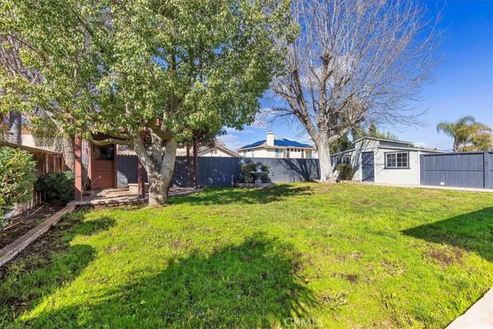 26147 Corte Tecolote, Hemet, California 92544