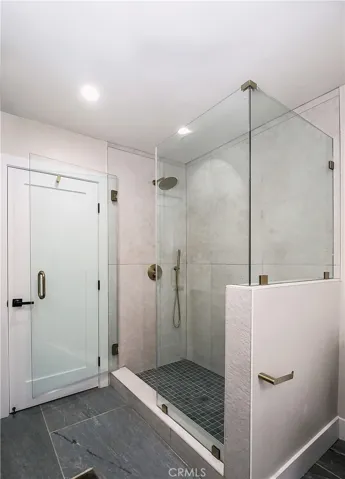 Primary shower