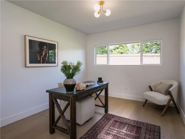 Guest bedroom 4 or office