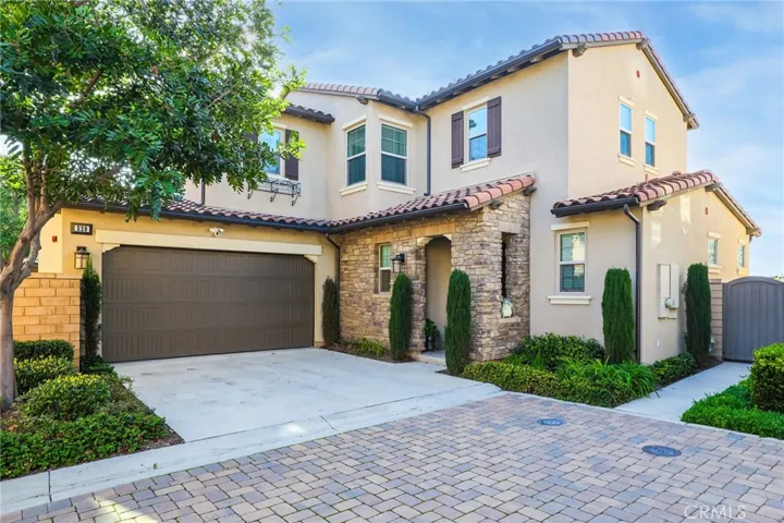 329 Laurel, Lake Forest, California 92630