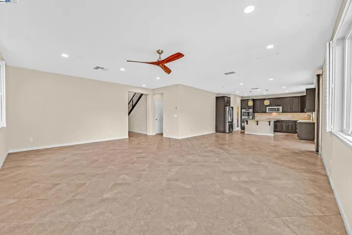 5262 Jacque Bell Ln, Fairfield, California 94533