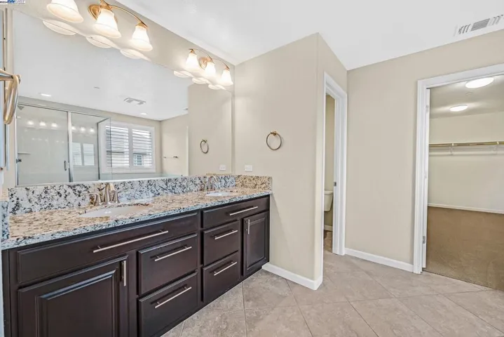 5262 Jacque Bell Ln, Fairfield, California 94533