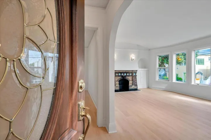 107 Congo Street, San Francisco, California 94131