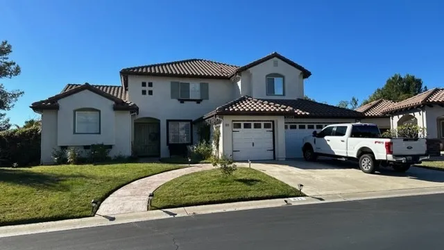 811 Inverlochy Drive, Fallbrook, California 92028