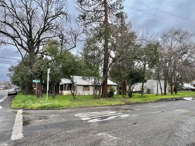 1257 E 9th Street, Chico, California 95928