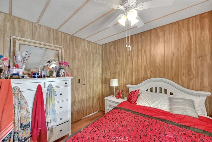 Bedroom 2 (1 of 2)