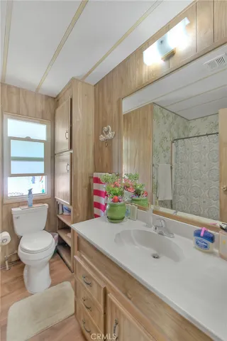 Primary Bathroom (1 of 2)