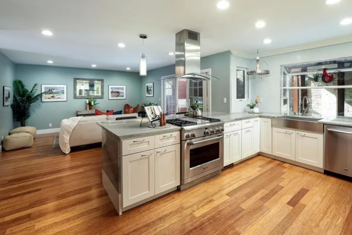 10017 Scenic Boulevard, Cupertino, California 95014
