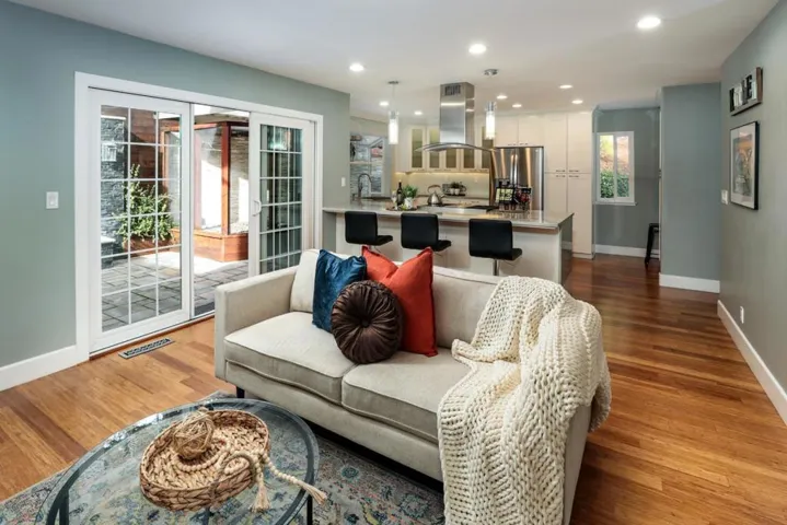 10017 Scenic Boulevard, Cupertino, California 95014