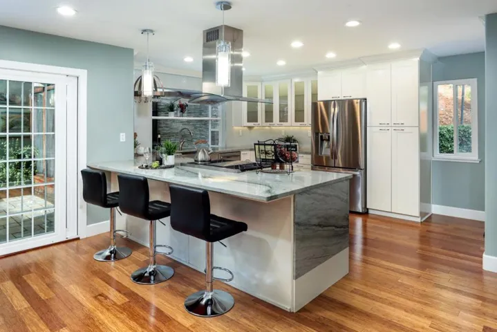10017 Scenic Boulevard, Cupertino, California 95014