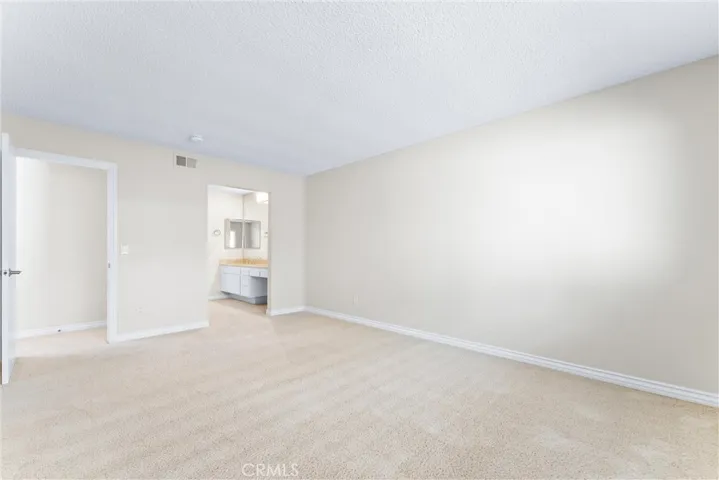 18 Camphor S, Irvine, California 92612
