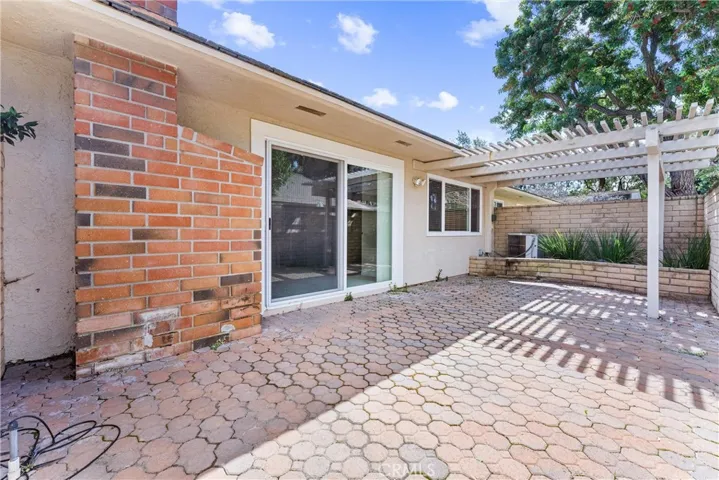 18 Camphor S, Irvine, California 92612