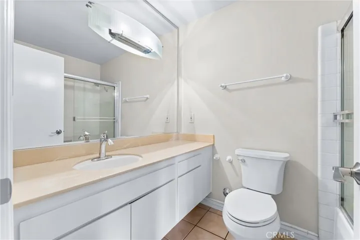 18 Camphor S, Irvine, California 92612