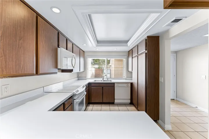 18 Camphor S, Irvine, California 92612