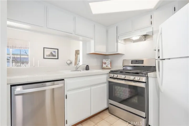 1030 Loma Avenue 110, Long Beach, California 90804