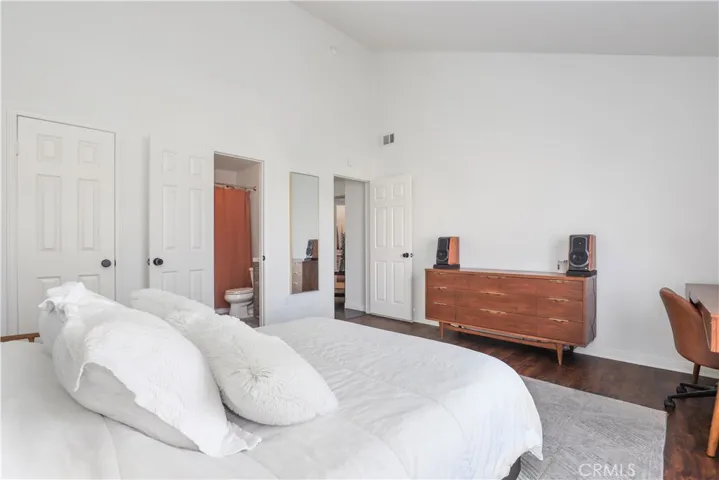 1030 Loma Avenue 110, Long Beach, California 90804