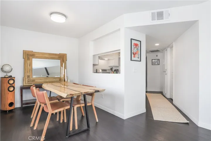 1030 Loma Avenue 110, Long Beach, California 90804