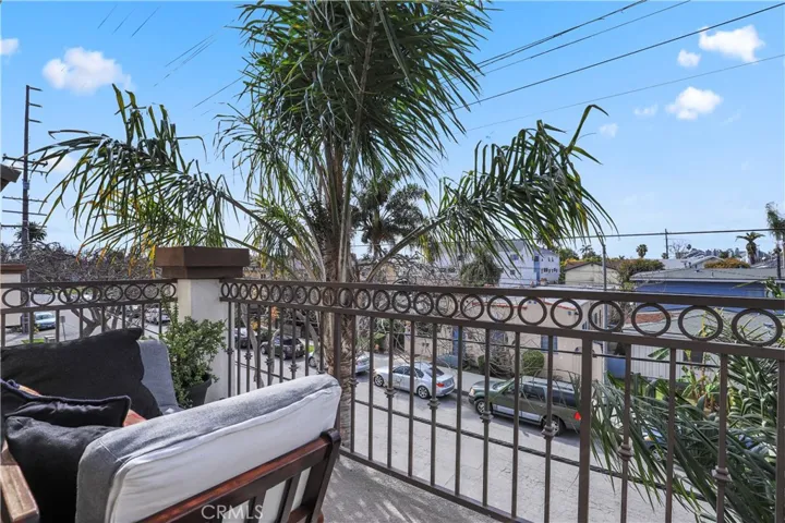 1030 Loma Avenue 110, Long Beach, California 90804