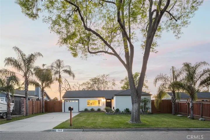 1969 Federal Avenue, Costa Mesa, California 92627