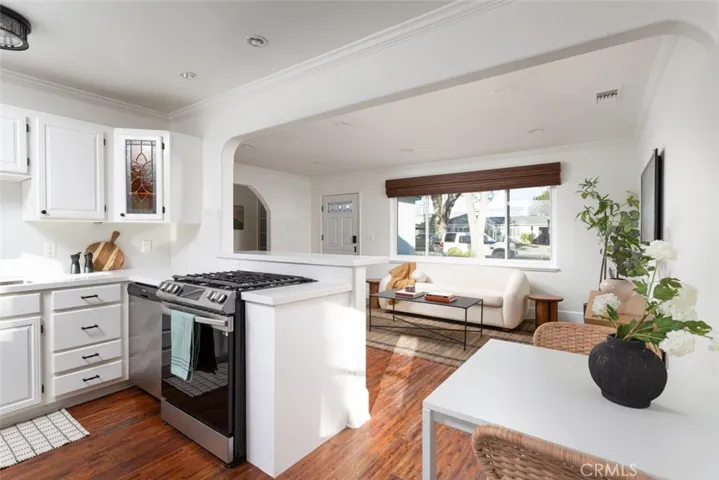 1969 Federal Avenue, Costa Mesa, California 92627