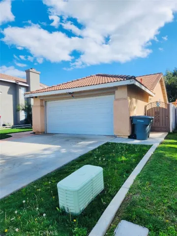 1071 Autumnwood Lane, Perris, California 92571