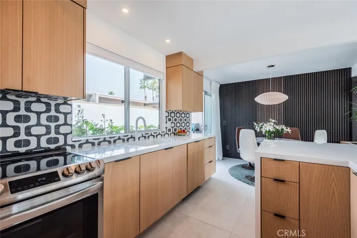 1740 N Via Miraleste, Palm Springs, California 92262