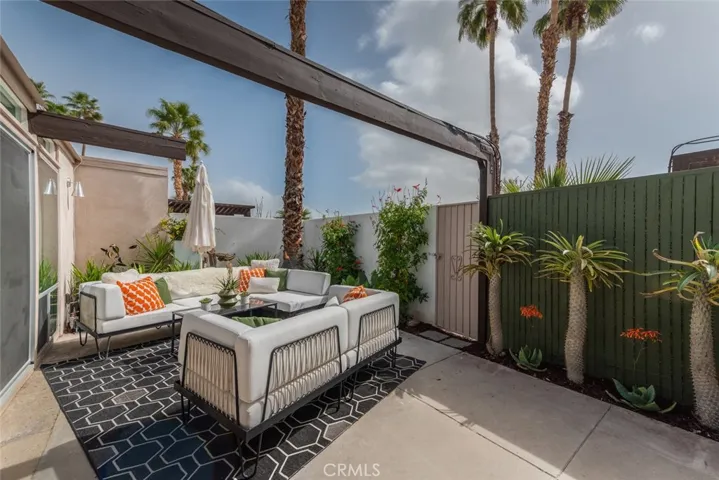 1740 N Via Miraleste, Palm Springs, California 92262