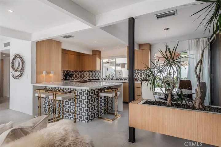 1740 N Via Miraleste, Palm Springs, California 92262