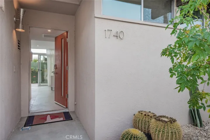 1740 N Via Miraleste, Palm Springs, California 92262