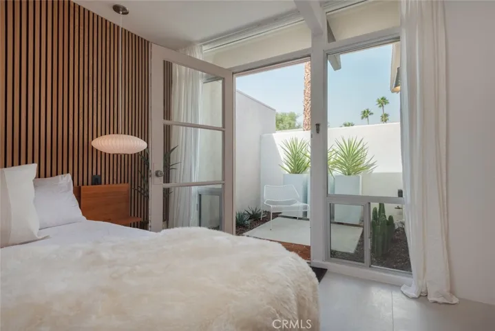1740 N Via Miraleste, Palm Springs, California 92262