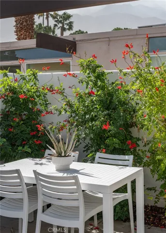 1740 N Via Miraleste, Palm Springs, California 92262