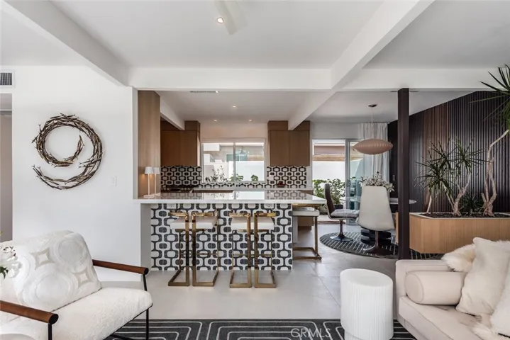 1740 N Via Miraleste, Palm Springs, California 92262