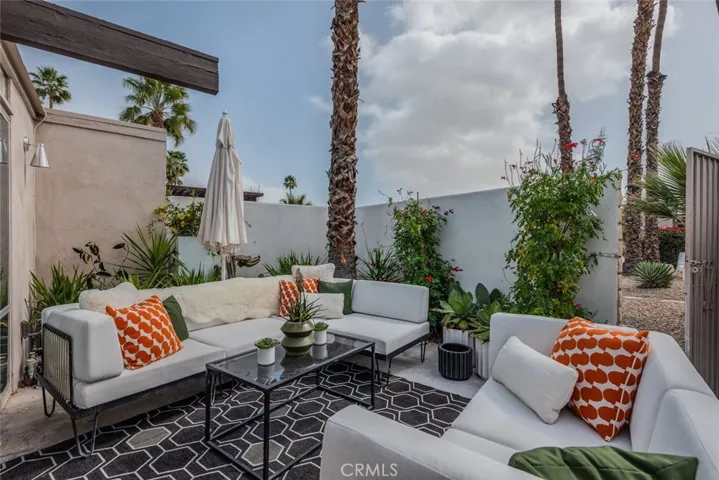 1740 N Via Miraleste, Palm Springs, California 92262