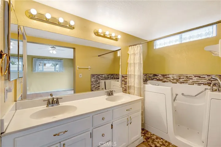 3185 Huckleberry Drive, Corona, California 92882
